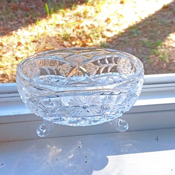 Vintage  Crystal Glass Candy Dish Daisy Pattern  1930s 7 Inch - Picture 1 of 8